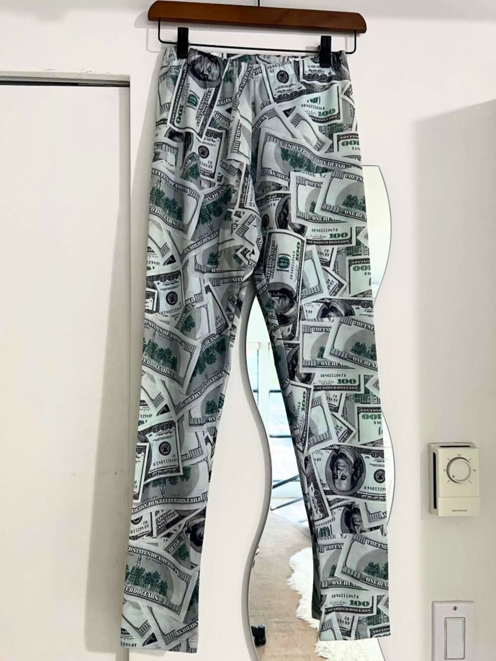 Burning Artists Collective Cash Money leggings, M